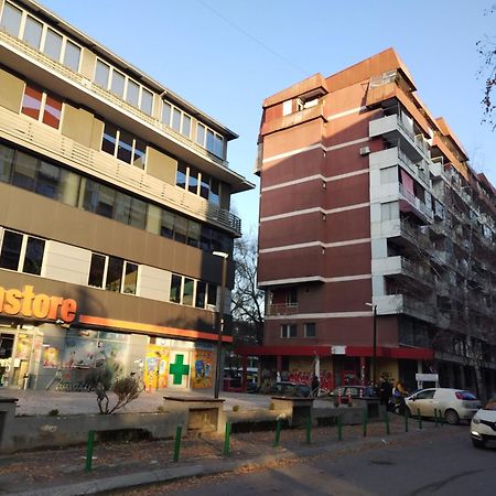 City Center White Apartment! Скоп'є Екстер'єр фото