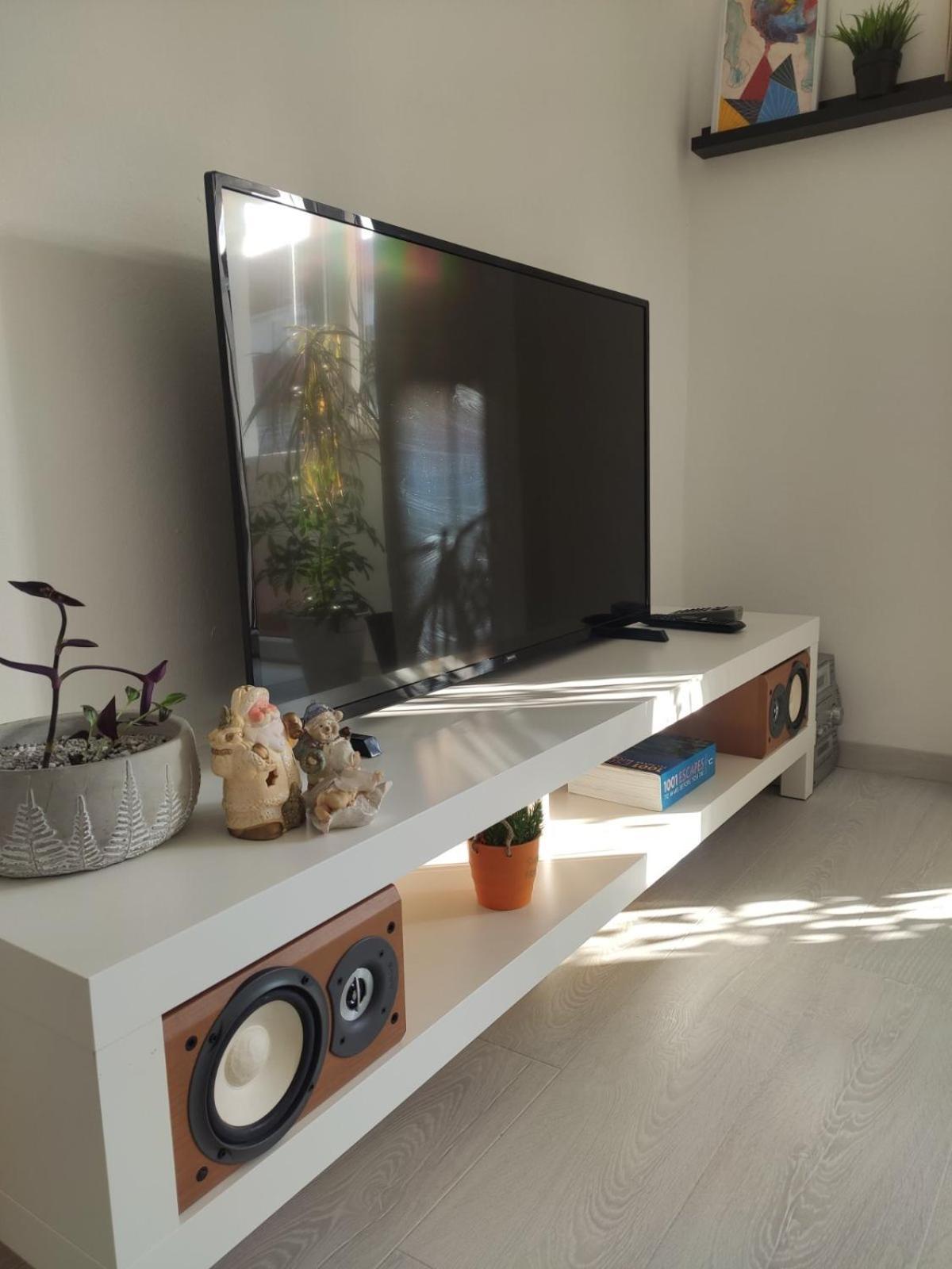 City Center White Apartment! Скоп'є Екстер'єр фото
